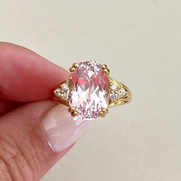 HUGE 8 Carat Pink Kunzite Diamond Ring, 14k Gold, Sz 6.75, $2475 Appraisal - Picture 5 of 11